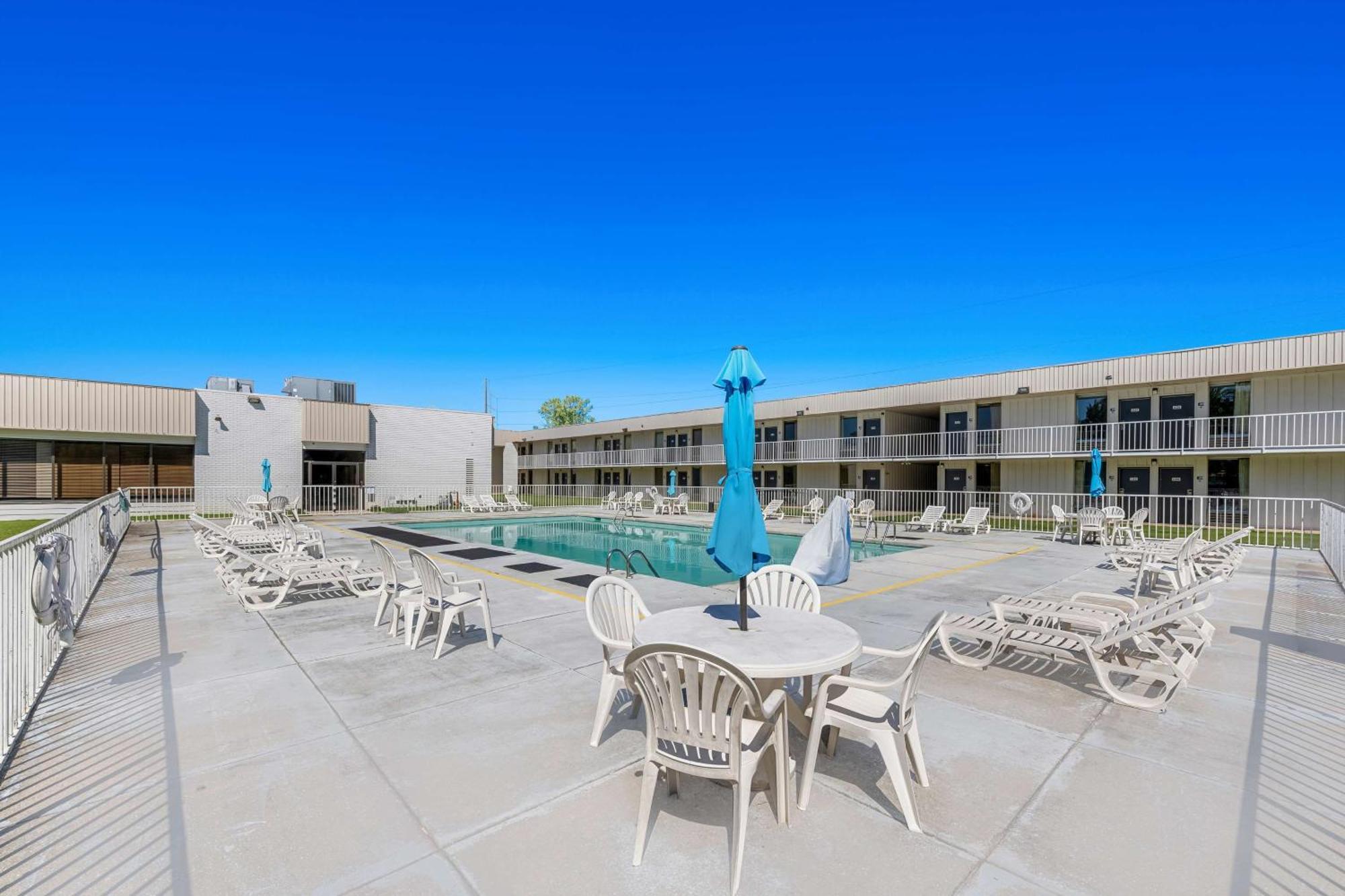 Americas Best Value Inn Hamilton Екстер'єр фото